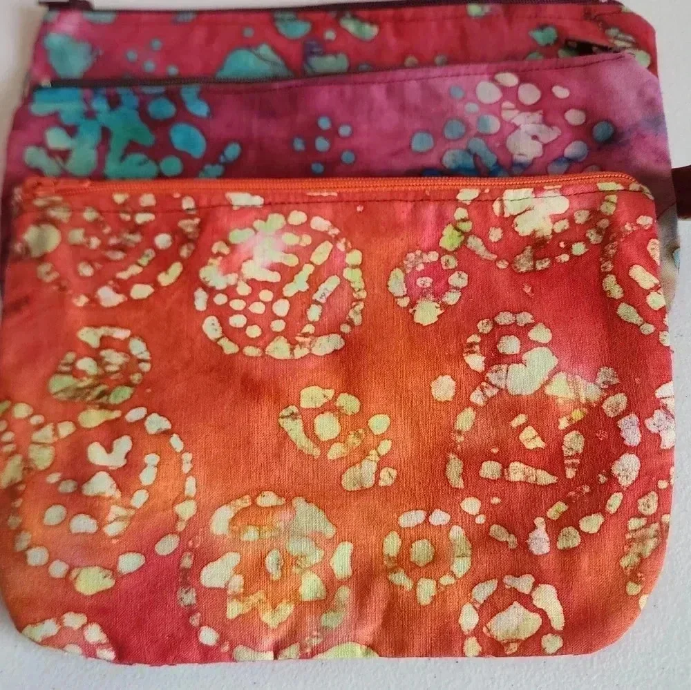 Small zippered pouch